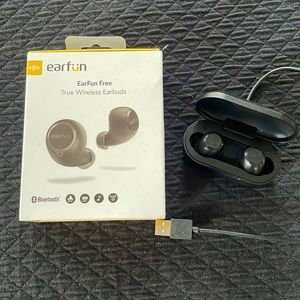 Wireless Earbuds
